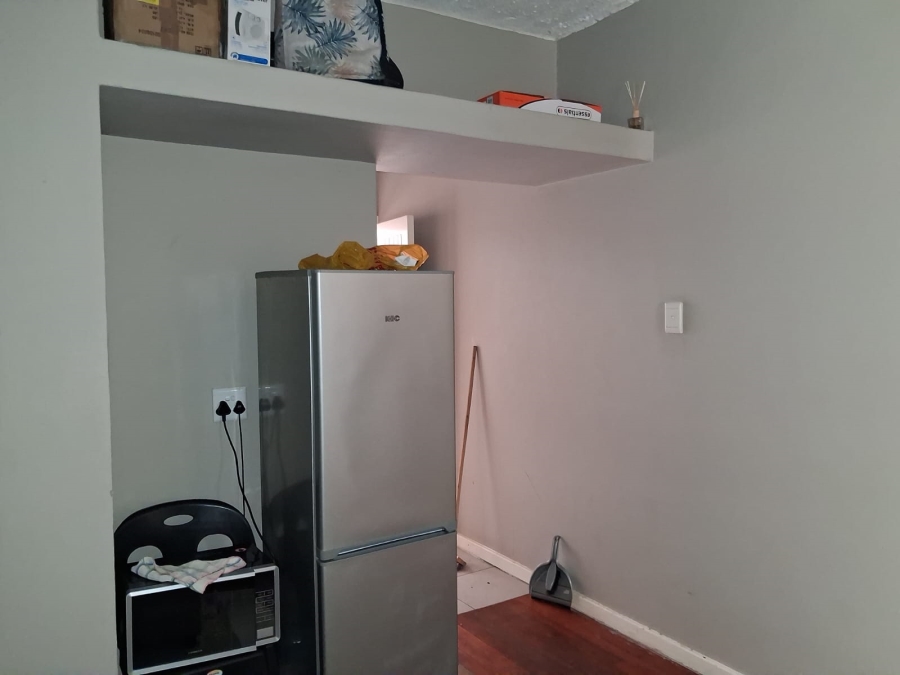 1 Bedroom Property for Sale in Quigney Eastern Cape